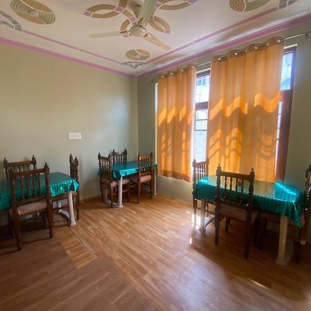 Penthouse Villa Srīnagar Extérieur photo