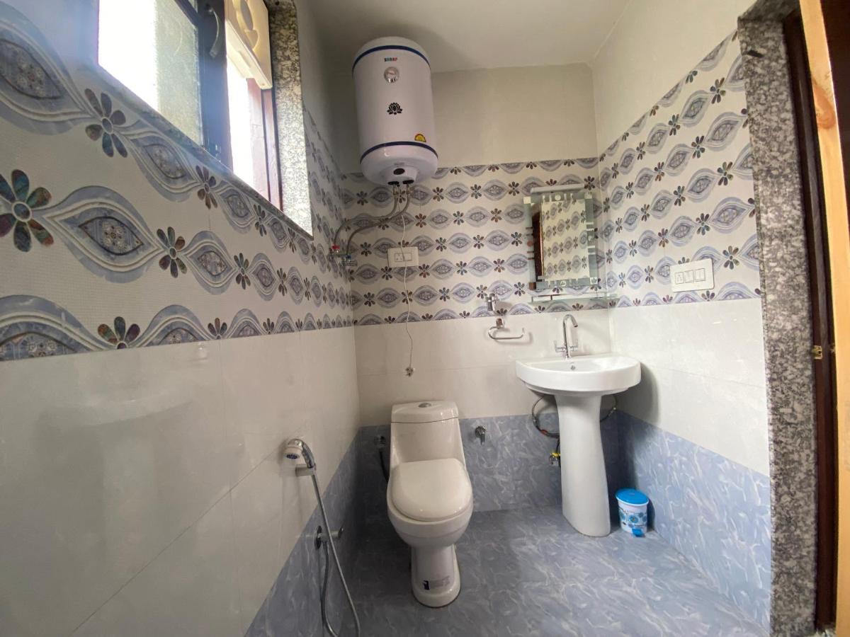 Penthouse Villa Srīnagar Extérieur photo