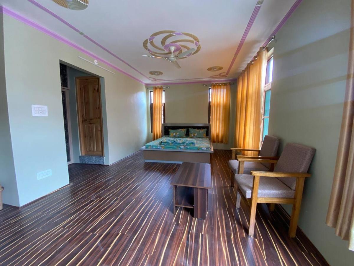 Penthouse Villa Srīnagar Extérieur photo