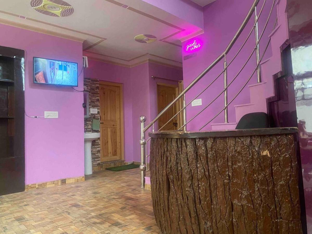 Penthouse Villa Srīnagar Extérieur photo