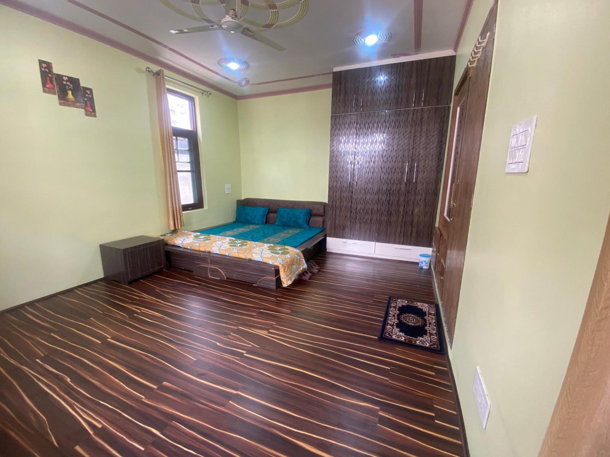 Penthouse Villa Srīnagar Extérieur photo